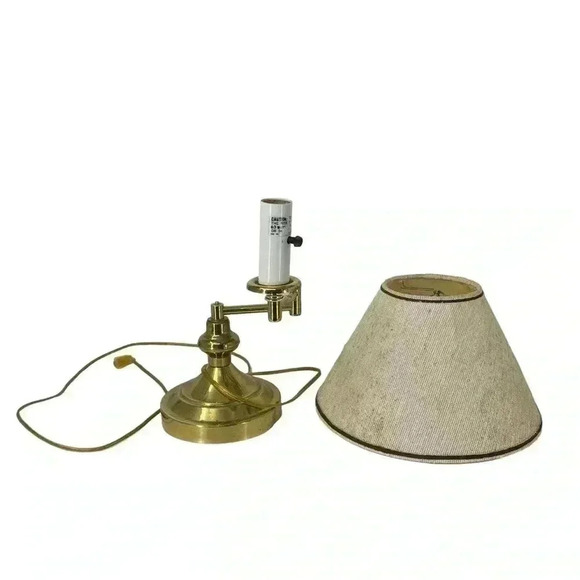 VINTAGE UNDERWRITERS LABORATORIES BRASS SWING ARM PORTABLE DESK LAMP FAUX CANDLE - Picture 1 of 14